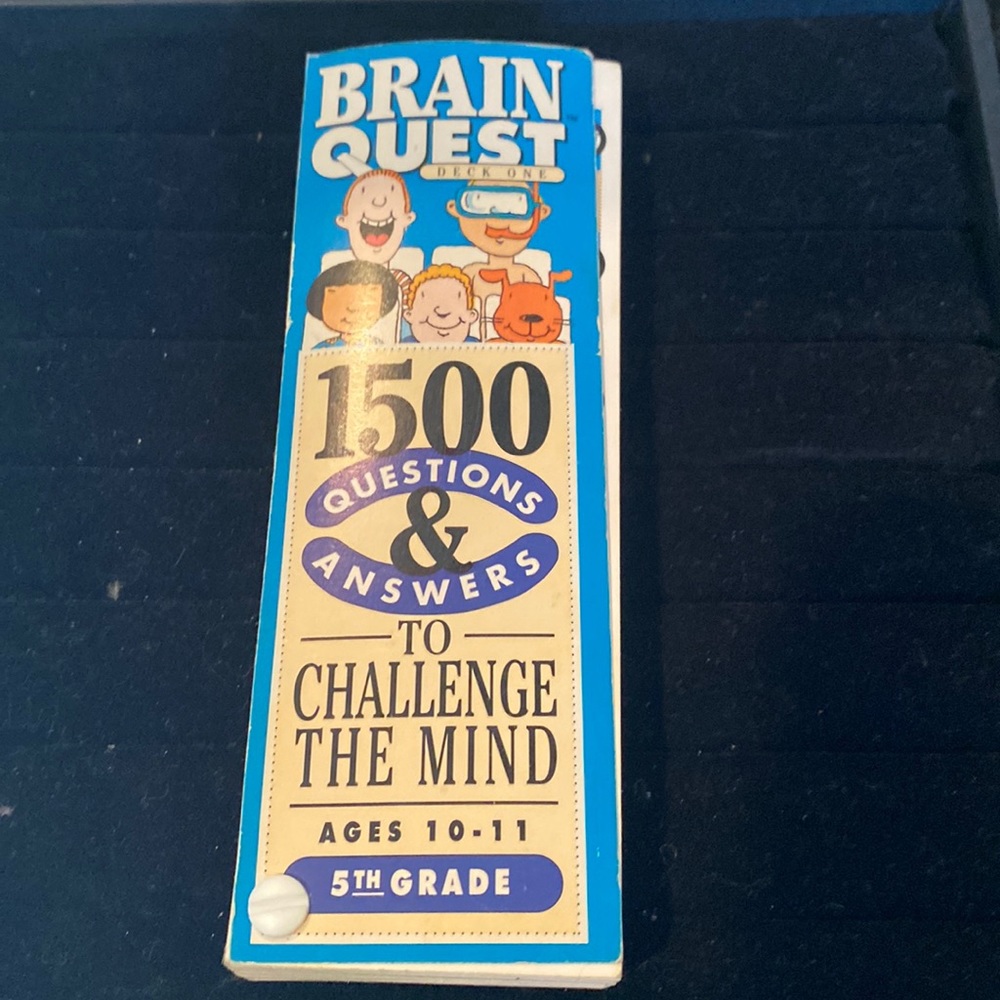 Vintage “ Brain Quest” for the 5th Grade. 1500 Questions and Answers.